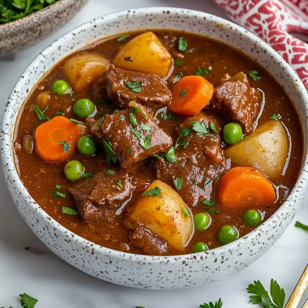 Slow Cooker Beef Stew, hearty beef stew recipe, easy beef stew, comfort food recipes, cozy slow cooker dinners