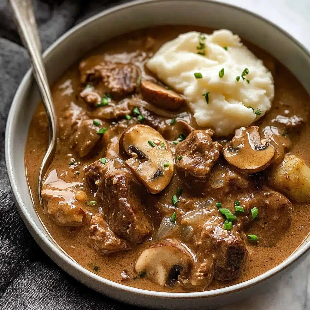 Slow Cooker Beef Stroganoff, beef stroganoff recipe, easy beef stroganoff, creamy beef stroganoff, comforting beef dinner
