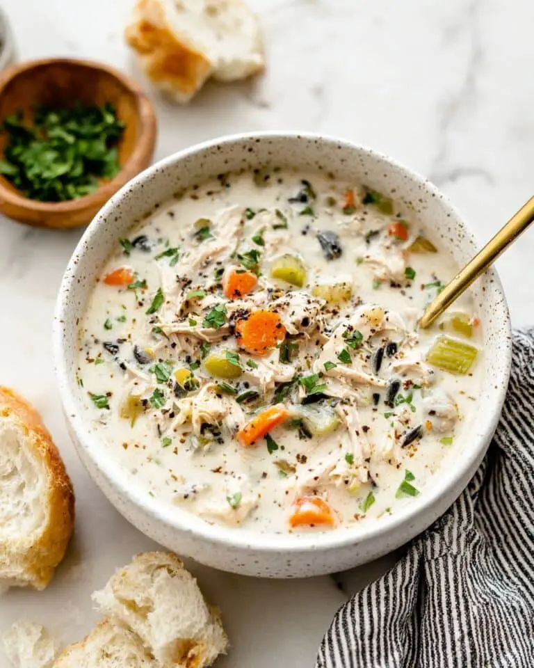 Slow Cooker Creamy Chicken and Wild Rice Soup Recipe