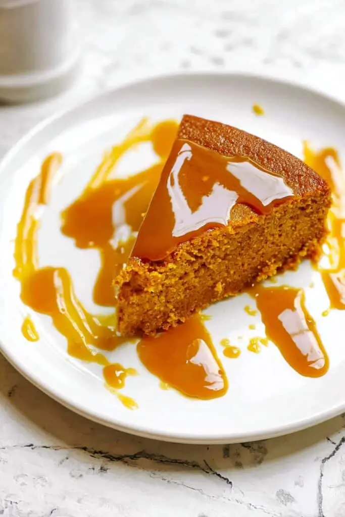 Slow Cooker Sticky Caramel Pumpkin Cake Recipe