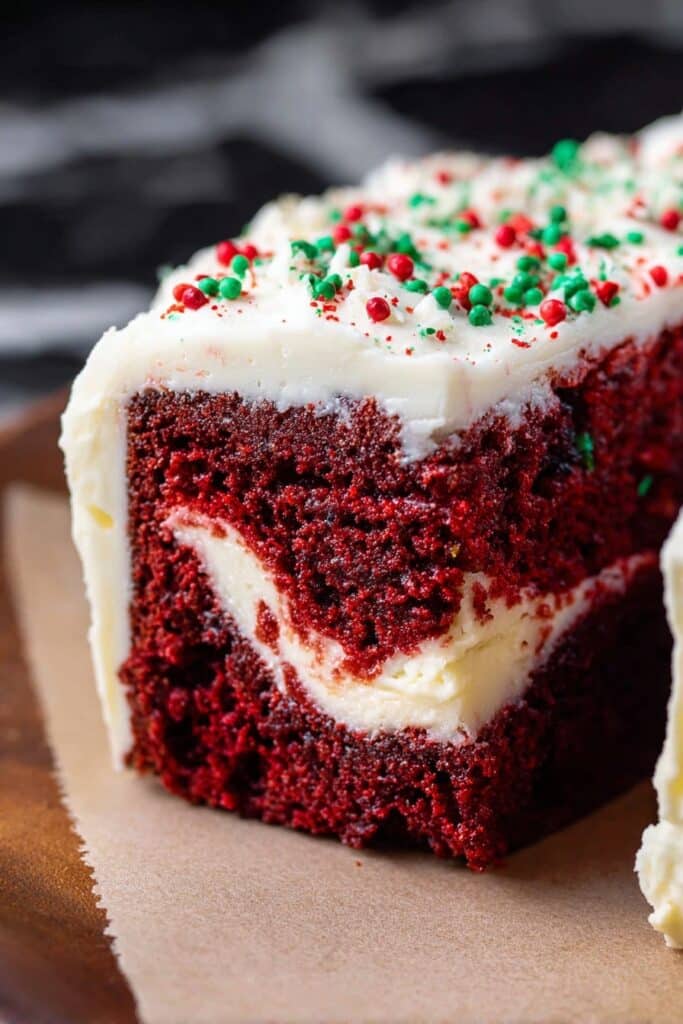 Red Velvet Cheesecake Christmas Cake Recipe
